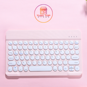 Teclado sem fio na cor rosa